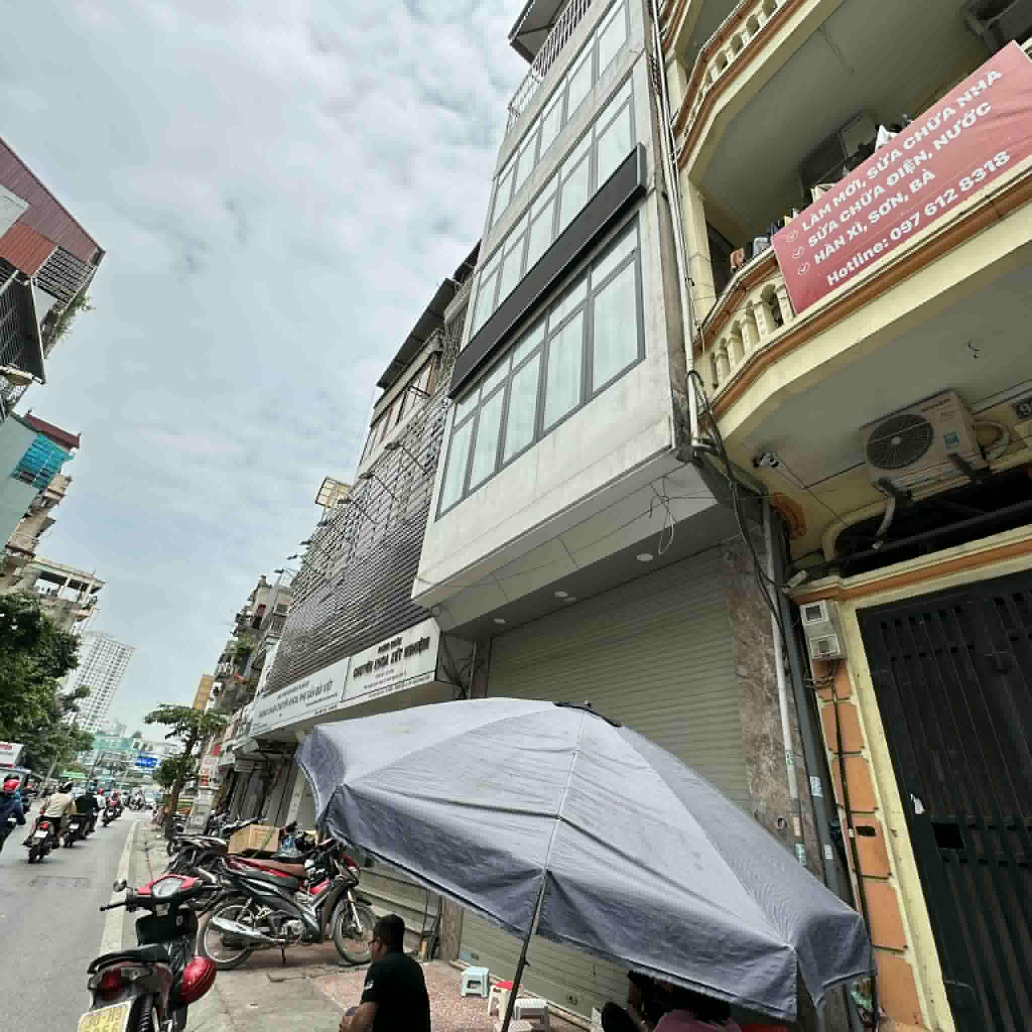 NHÀ ĐẸP MẶT PHỐ TRƯƠNG ĐỊNH -  THANG MÁY - NGAY CỬA NGÕ THỦ ĐÔ - ĐƯỜNG RỘNG THOÁNG - VỈA HÈ KINH DOANH - GIÁ BÁN 24.3 TỶ